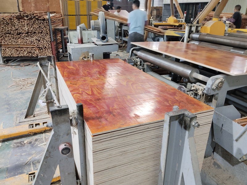 廣西建筑模板：從傳統(tǒng)到現(xiàn)代的蛻變插圖